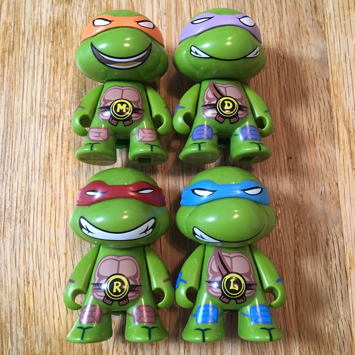 TMNT TURTLES Figure タートルズ レオナルド ラファエロ ミケランジェロ ドナテロ ミニフィギュア 武器付き