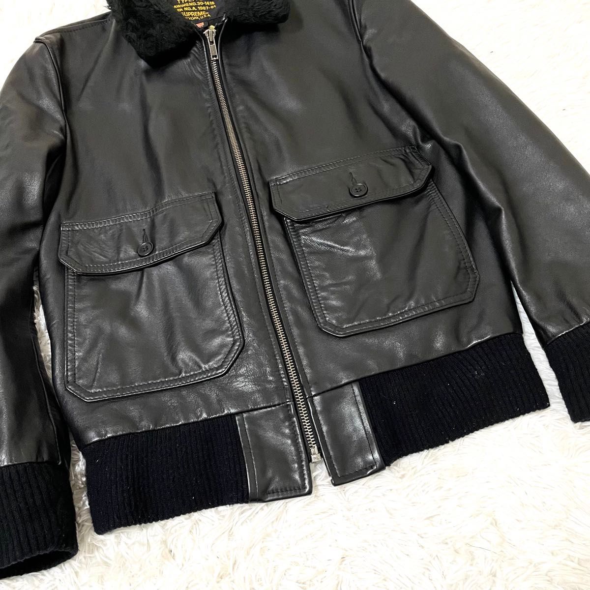 美品 supreme × schott 12ss A2 レザージャケット M フライト 美品 supreme × schott 12ss A2 レザージャケット M フライト