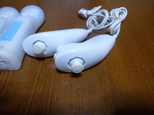 RSJN089【送料無料】Wii リモコン ジャケット 　ヌンチャク　2個セット　ホワイト　白（動作良好 クリーニング済)_画像7