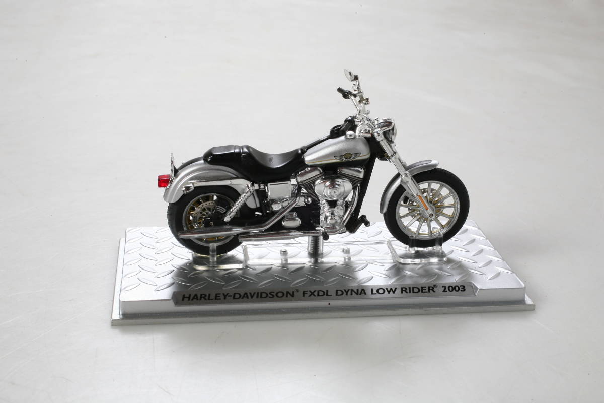 DeA デアゴスティーニ　1/24 ハーレーダビッドソン・プレミアムコレクション HARLEY-DAVIDSON FXDL DYNA LOWRIDER 2003_画像2