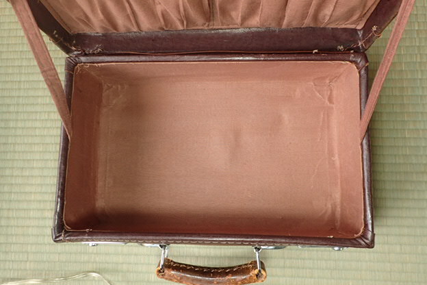 17-49 leather made trunk China gold . on sea Mini Boston bag attache case retro 