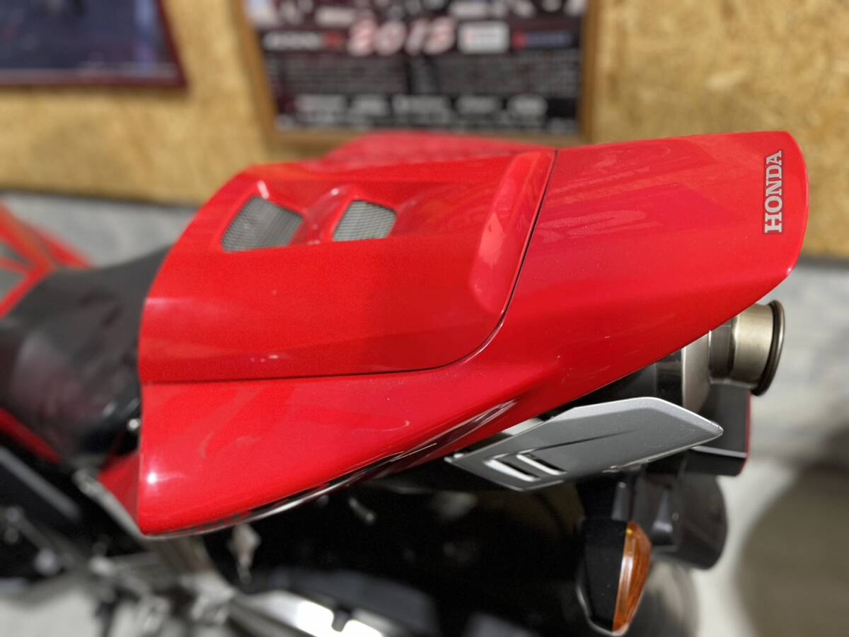 Yahoo!オークション - 激安 好評 良品 CBR1000RR SC57 2004-2007 Yahoo!オークション - 激安 好評 良品 CBR1000RR SC57 2004-2007