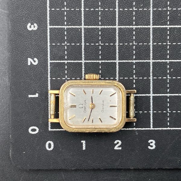 G0209N15 可動 オメガ OMEGA ジュネーブ Geneve レディース 腕時計 手巻き スクエア ゴールドカラー　中古　文字盤・ベルト金具のみ_画像5