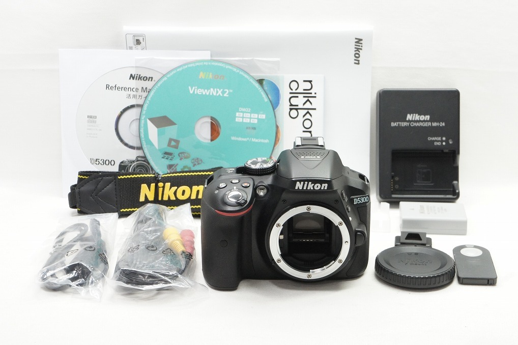 【適格請求書発行】美品 Nikon ニコン D5300 ボディ デジタル一眼レフカメラ【アルプスカメラ】240126af