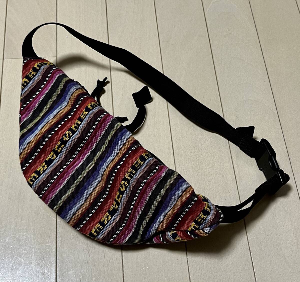 【 中古 美品 】Supreme Woven Stripe Waist Bag シュプリーム ウエストバック マルチカラー 20SS 国内正規品 送料無料_画像4