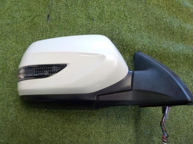  Legacy BR9 right side mirror 37J/ pearl white 