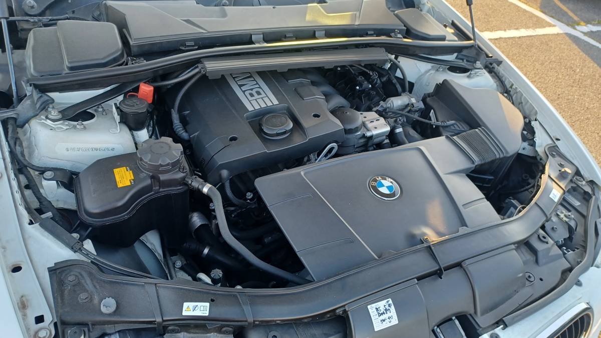 大値引き BMW3シリーズ320i Mスポーツ 6速MT車検7年8月_画像10