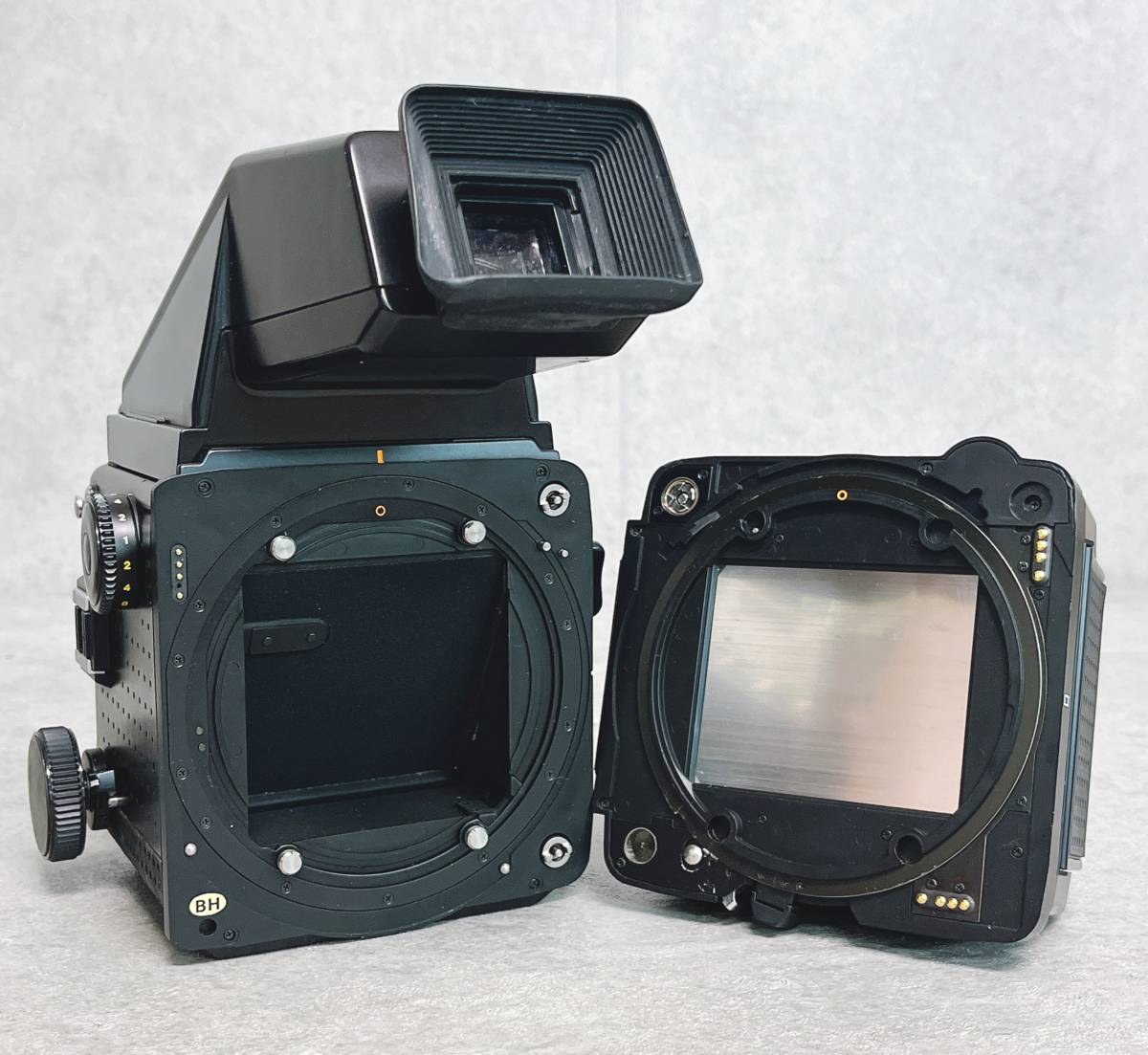 豪華セット マミヤ RZ67 PROFESSIONAL 中判カメラ ボディ / PD プリズムファインダー / 120 フィルムバッグ付き _画像9