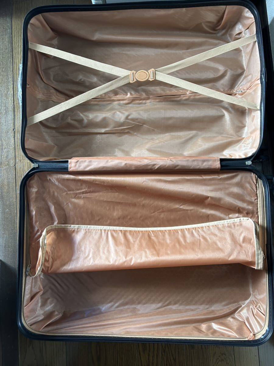 4点セット スーツケース シルバー 軽量 大型 機内持込 在庫処分 B品 旅行 安い お買い得 360°の4輪キャスター自由自在 キャリーバッグの画像8