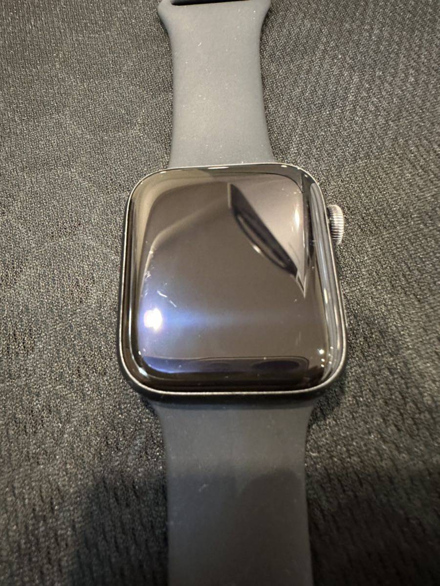 美品 Apple Watch series5 44mm GPSモデル スペースブラック アップルウォッチ スマートウォッチ 電池残量脅威の94%！ 充電器付き_画像7