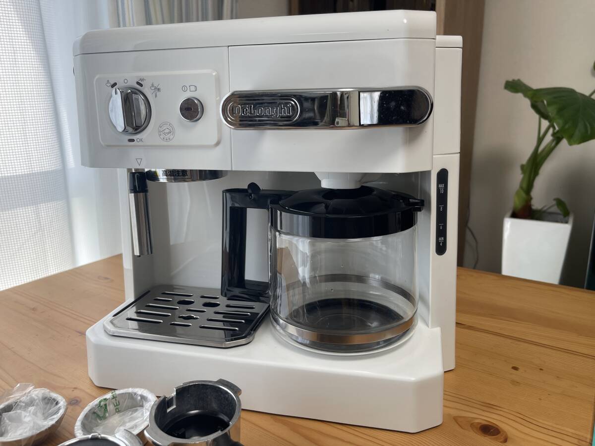 【中古】 DeLonghi デロンギ コンビコーヒーメーカー ホワイト BCO410J-W_画像1