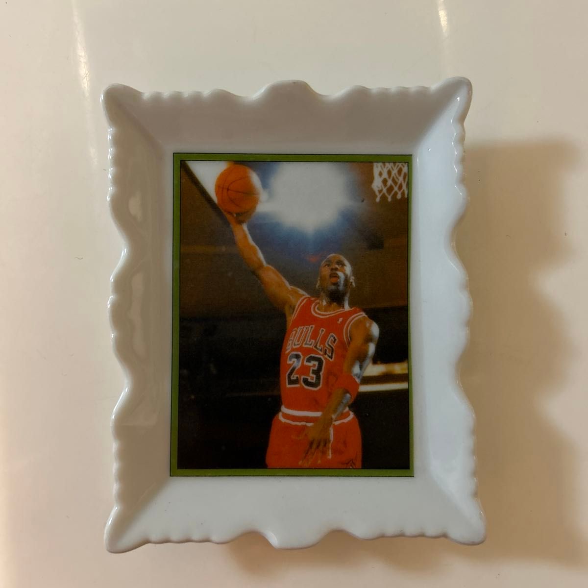 マイケルジョーダン　陶器製プレート 12.5×10cm 壁掛け　皿　オブジェ Michael Jordan NBA