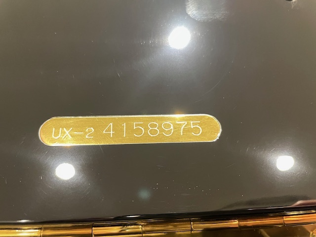  with red letters resolution limitation . price cut middle * upright piano l used Yamaha UX2l1986 year made l presently selling price approximately 120 ten thousand jpy degree! Yamaha. height sound quality upright piano!