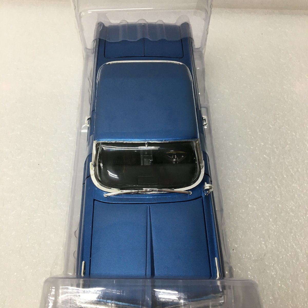 KYOSHO ミニカー 1962 PONTIAC GRAND PRIX 1/18スケール ポンティアック1962 グランプリ ブルー ユーズド_画像5