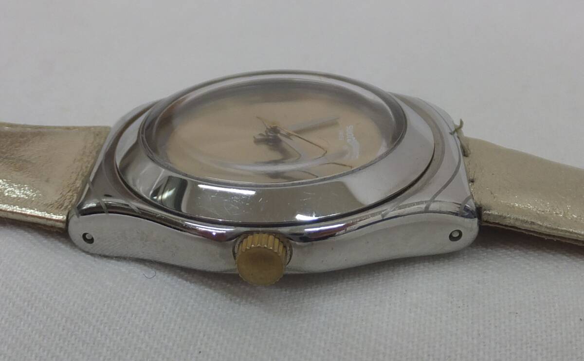 【中古動作品】★swatch IRONY アイロニー 3針クォーツ レディース腕時計 AG2015 SWISS MADE 金文字盤/ベルトの画像3
