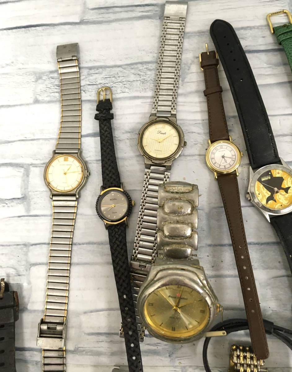 7829A☆【おまとめ 23点】腕時計 SEIKO CITIZEN ALBA TISSOT TIMEX 等 レザーベルト シルバー色 ゴールド色 稼働品有 計23点_画像5