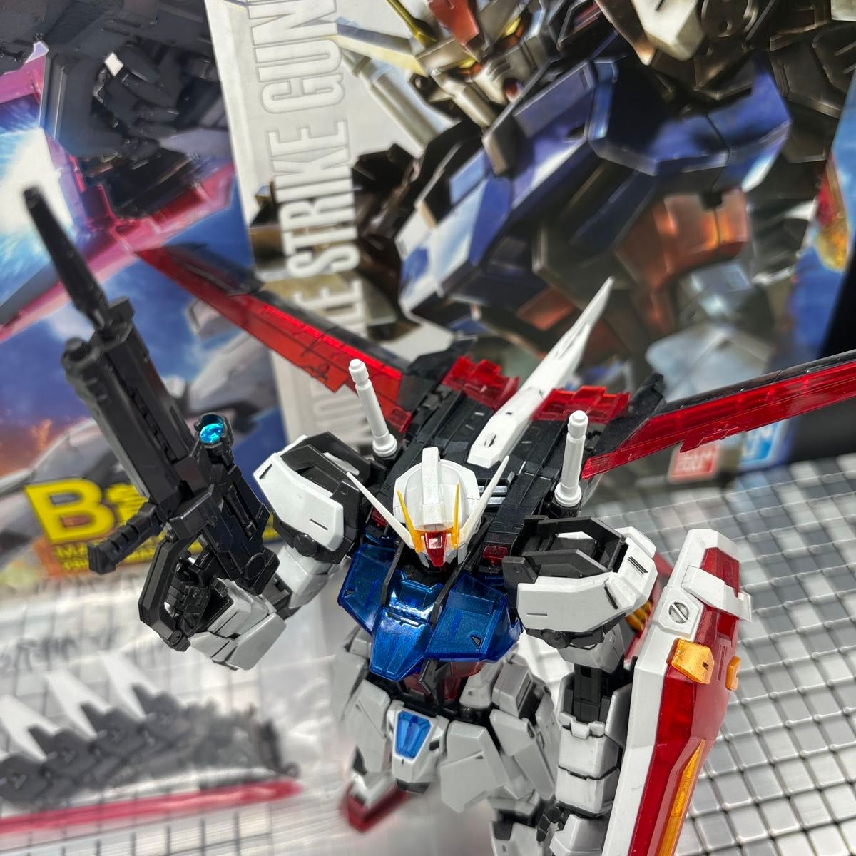 MG エールストライクガンダム B賞ソリッドクリア 全塗装完成品 MG エールストライクガンダム B賞ソリッドクリア 全塗装完成品