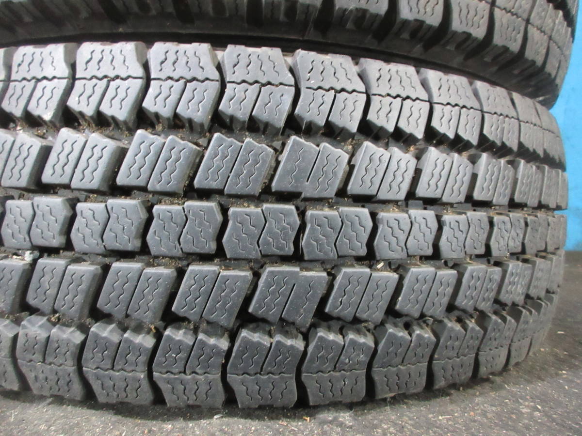 TOYO DELVEX M934 215/65R15 110/108L LT 4本 №07301 室内保管 トラックタイヤ 冬タイヤ スタッドレスタイヤ 冬用の画像7