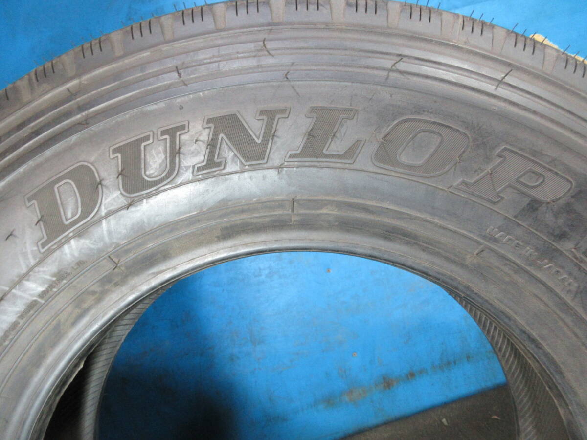 残溝90％ ダンロップタイヤ DUNLOP ENASAVE SPLT33K 195/85R15 113/111LLT 1本 №07398 室内保管 トラックタイヤ 夏用 サマータイヤ_画像9