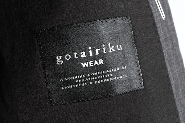 新品 オンワード樫山 五大陸/gotairiku AIR WEAR 春夏 英国ドーメル/COLONIAL シャドーストライプ スーツ32B/BB3/幅広XS/濃灰/9.7万円_画像5