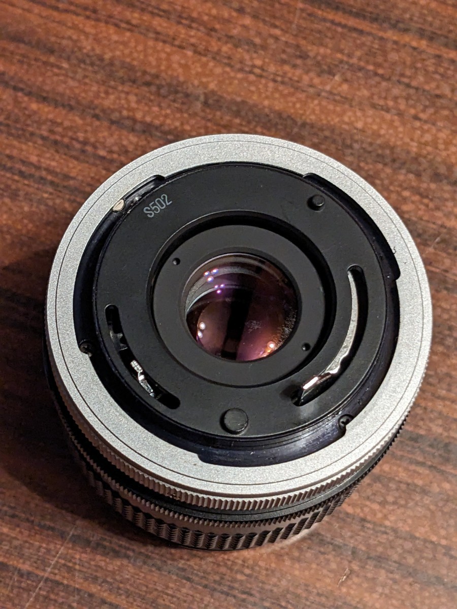 Cannon FDレンズ 美品 28mm/2.8 未使用 253260 黒ケース 専用箱付 使用説明書の画像4