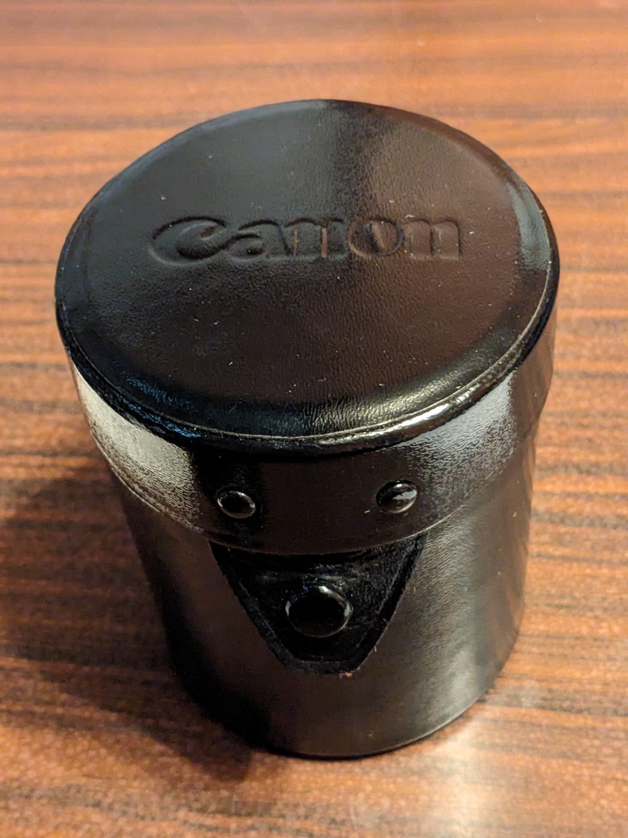 Cannon　FDレンズ　美品　28mm/2.8 未使用　253260 黒ケース　専用箱付　使用説明書_画像5