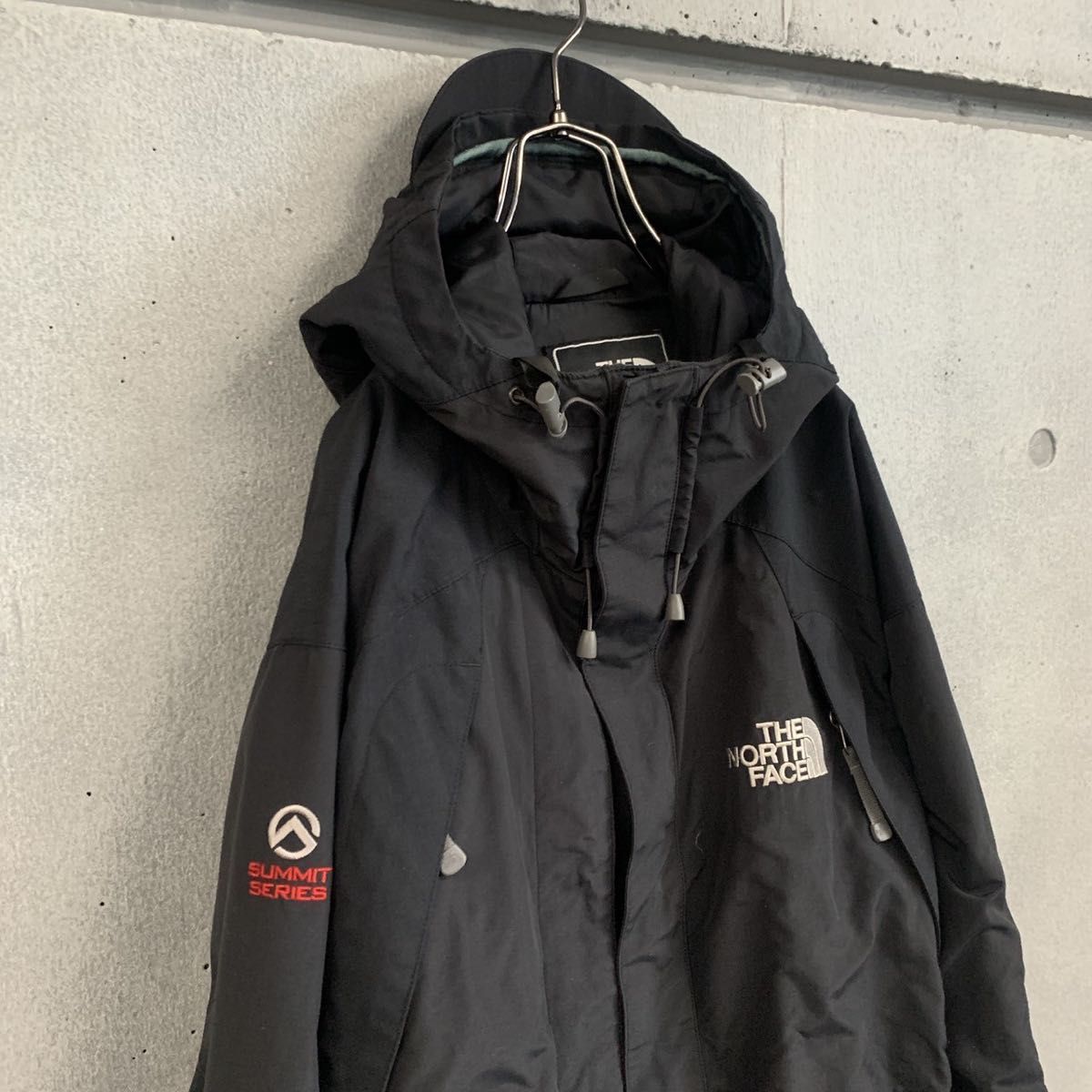 ノースフェイス マウンテンパーカー ブラック GORE-TEX サミットシリーズ メンズM ノースフェイス マウンテンパーカー ブラック GORE-TEX サミットシリーズ メンズM