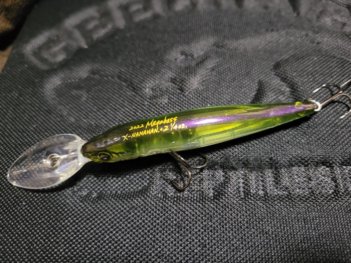 ★Megabass★X-75 +2 メガバス X-NANAHAN プラス2 GP CRYSTAL SHAD 美中古品 Length 75mm Weight 1/4oz Depth Max 3.2m SLOW FLOATING _画像7