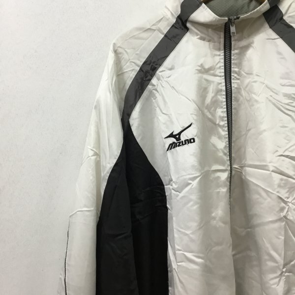 B383 MIZUNO ミズノ ジップアップ ジャケット XO ホワイト系 ワンポイント ロゴ 刺繍 スポーツ トレーニング ウェア ウインドブレーカーの画像3