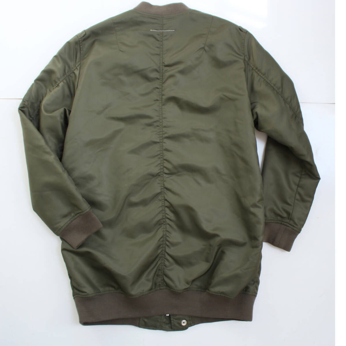 MM6 MA-1中綿ナイロンブルゾンコートジャケット 38サイズ美品 MM6 MA-1中綿ナイロンブルゾンコートジャケット 38サイズ美品