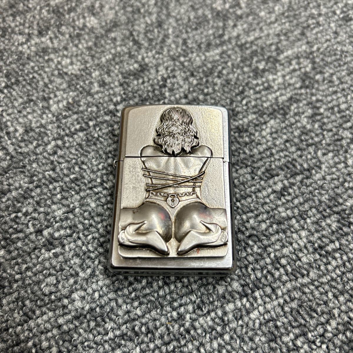 45. ZIPPO ジッポ オイルライター レディース ヒップ セクシー シルバー 着火あり_画像1