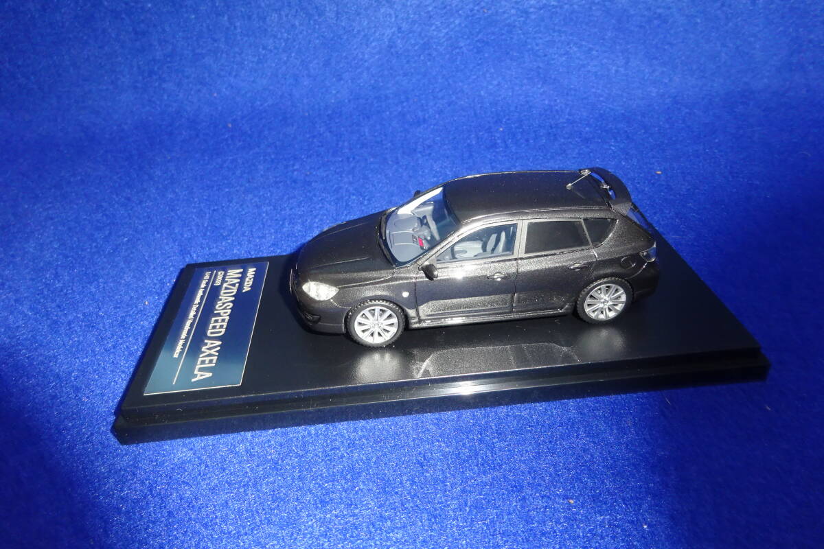 1/43 ハイストーリー　MAZDA　MASZDASPEED　AXELA　２００３年　カーボングレーマイカ　B品_画像4