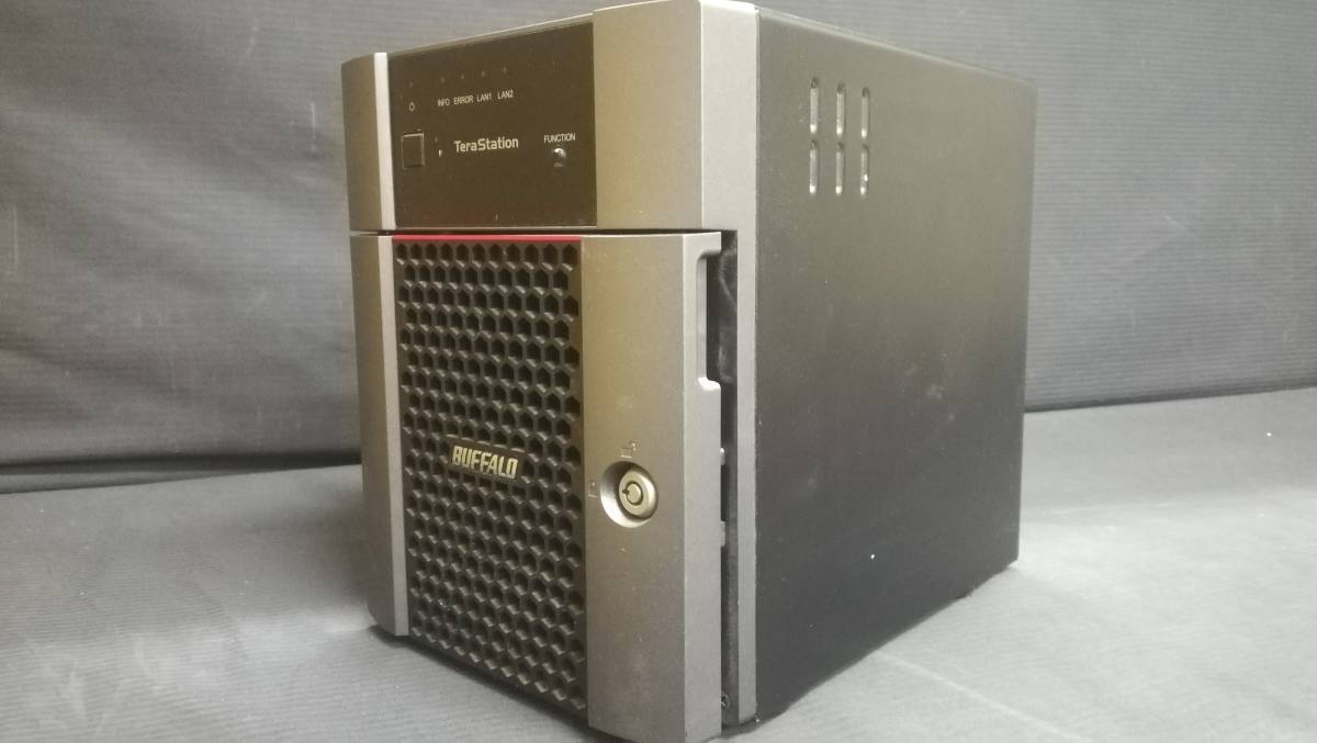 【動作品♪】BUFFALO バッファロー TeraStation TS3410DN0404 NAS RAID 0/1/5/6/10 ネットワークHDD NASケース/HDD無し_画像1