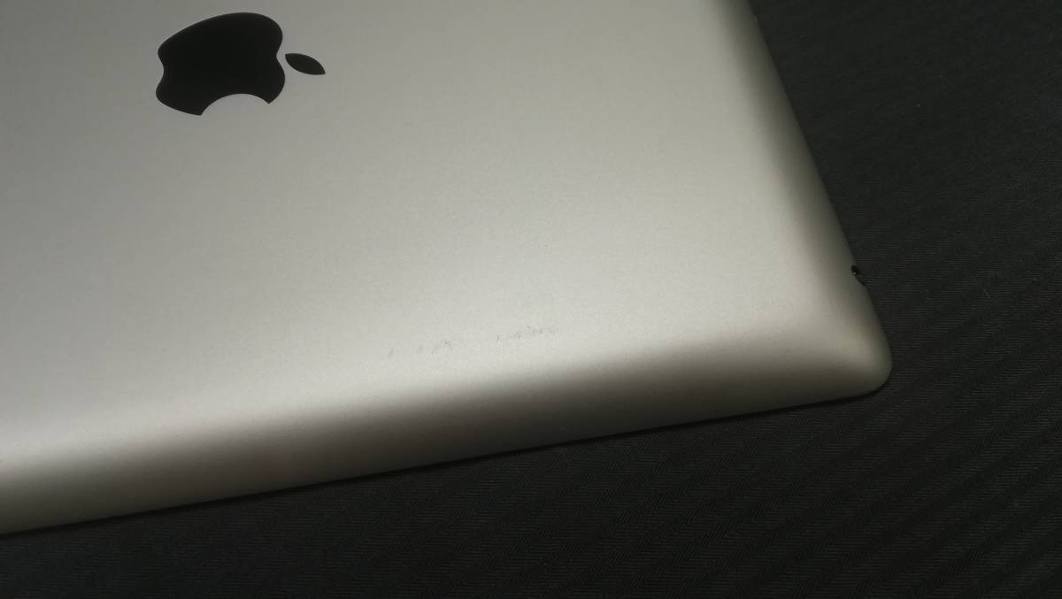 【動作品♪】Apple iPad 3 第3世代 Wi-Fi 64GB A1416(MD330J/A)ホワイト_画像4