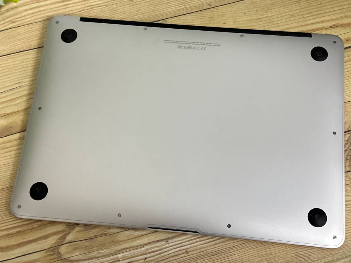 【動作OK♪】MacBook Air 2015 BTO(A1465)[Core i7(5650U)2.2Ghz/RAM:8GB/SSD:256GB/13インチ]montery 動作品_画像6