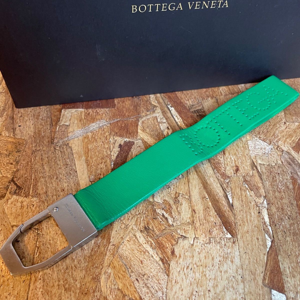 1円〜 美品■レア■BOTTEGA VENETA ■ボッテガヴェネタ ■イントレ■男女■キーリング ■希少色■新型■キーホルダー ■現行品■グリーン_画像1