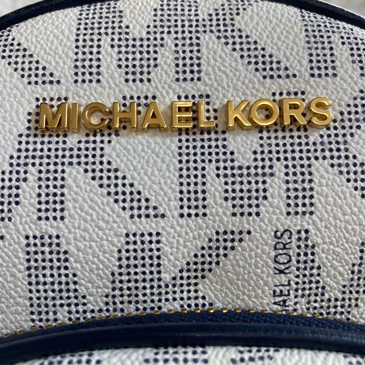 MICHAEL KORS マイケルコース　リュック　MK総柄　ホワイト×ネイビー