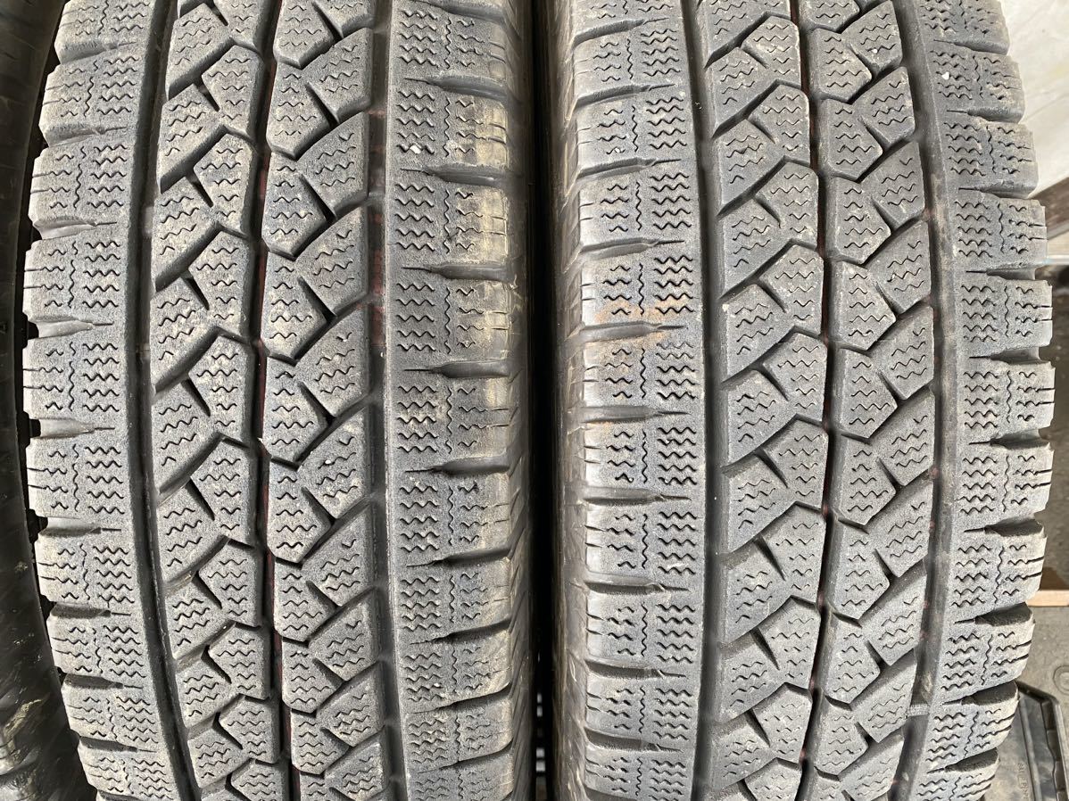 ク4039　送料無料☆深溝スタッドレス　BRIDGESTONE ブリヂストン BLIZZAK VL1　195/80R15 107/105L LT　4本価格　2022年製_画像3