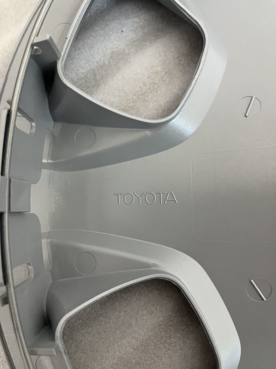 【新品】トヨタ ハイエース 200系 純正 ホイールキャップ4枚セット カバー_画像7