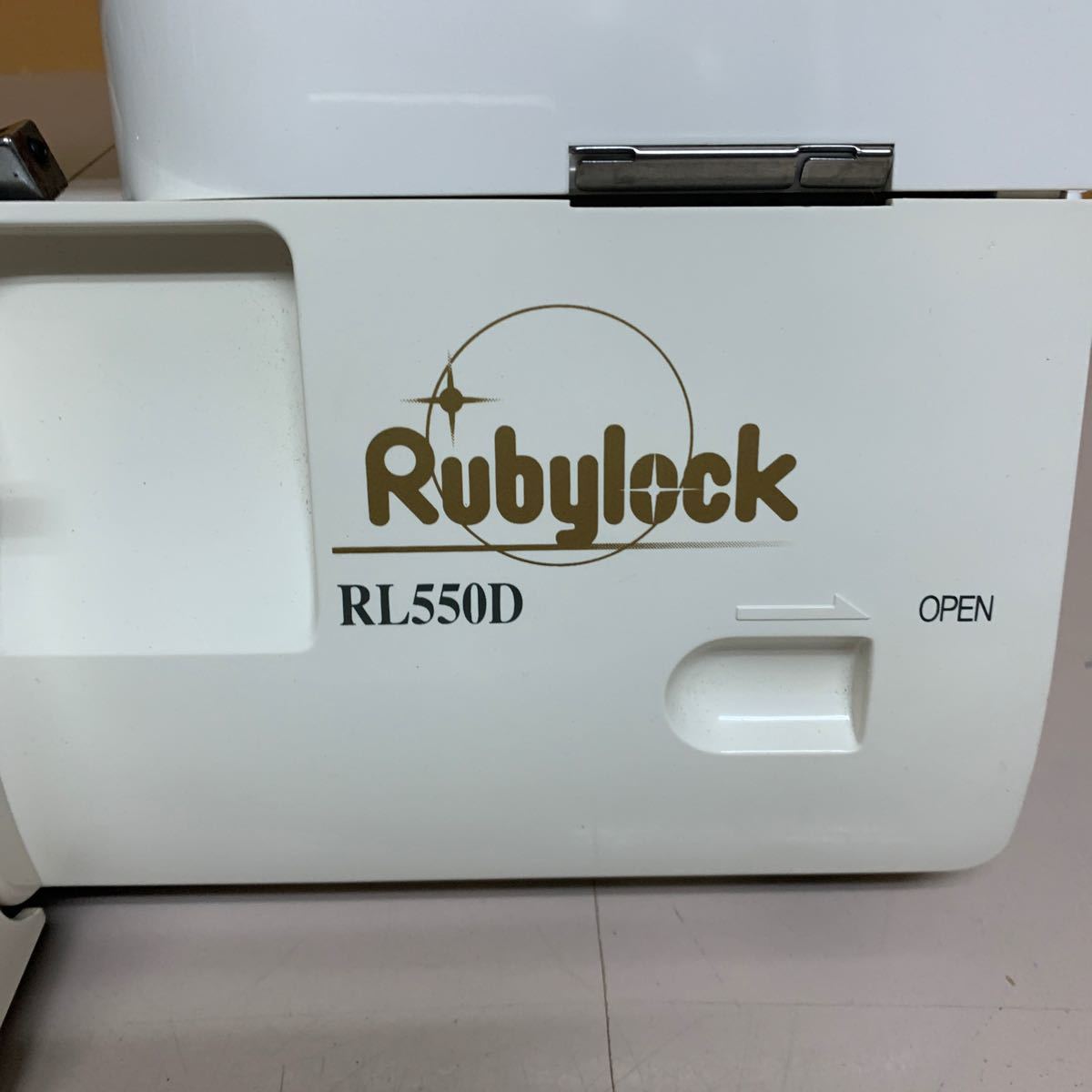 ロックミシン Rubylook RL550D 東洋精器工業　lock ミシン ◎ジャンク品◎_画像3