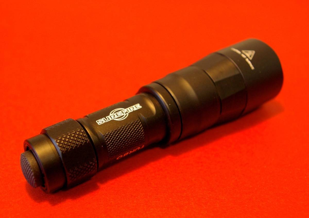 surefire EDC1-DFT-BK ・新古品・シュアファイア 新型高集光フラッシュライト (SF18350／SF123A) ブラック_画像5