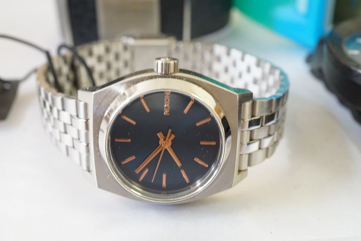 F66 NIXON/ニクソン メンズ 腕時計 4点セット ブランド アクセサリー クォーツ デジタル 大量 まとめて おまとめ まとめ売り 不動品の画像4