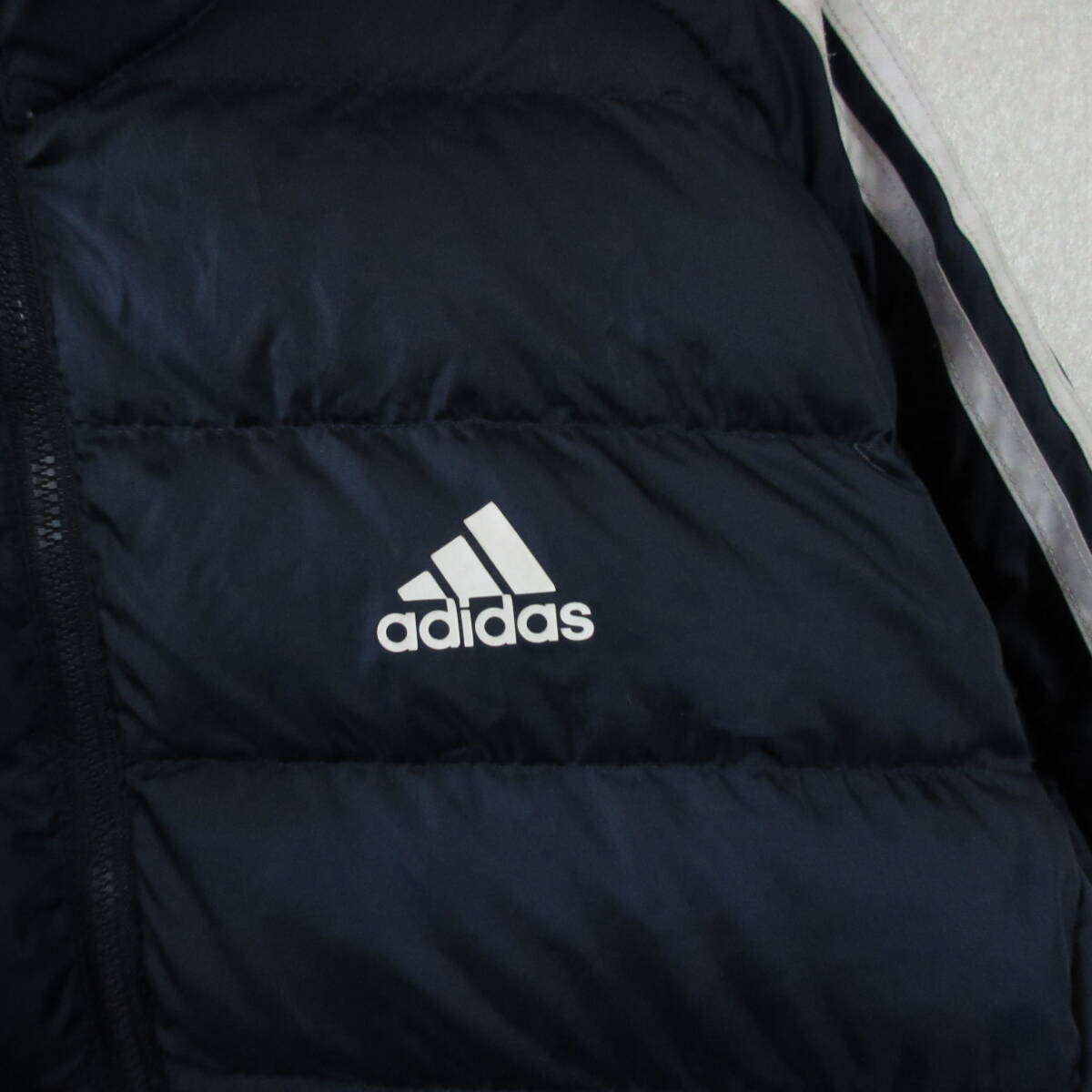 ○良品 adidas アディダス◆ESSENTIALS DOWN JACKET ダウンジャケット 軽い あたたかい◆メンズ ネイビー O XLサイズ_画像3