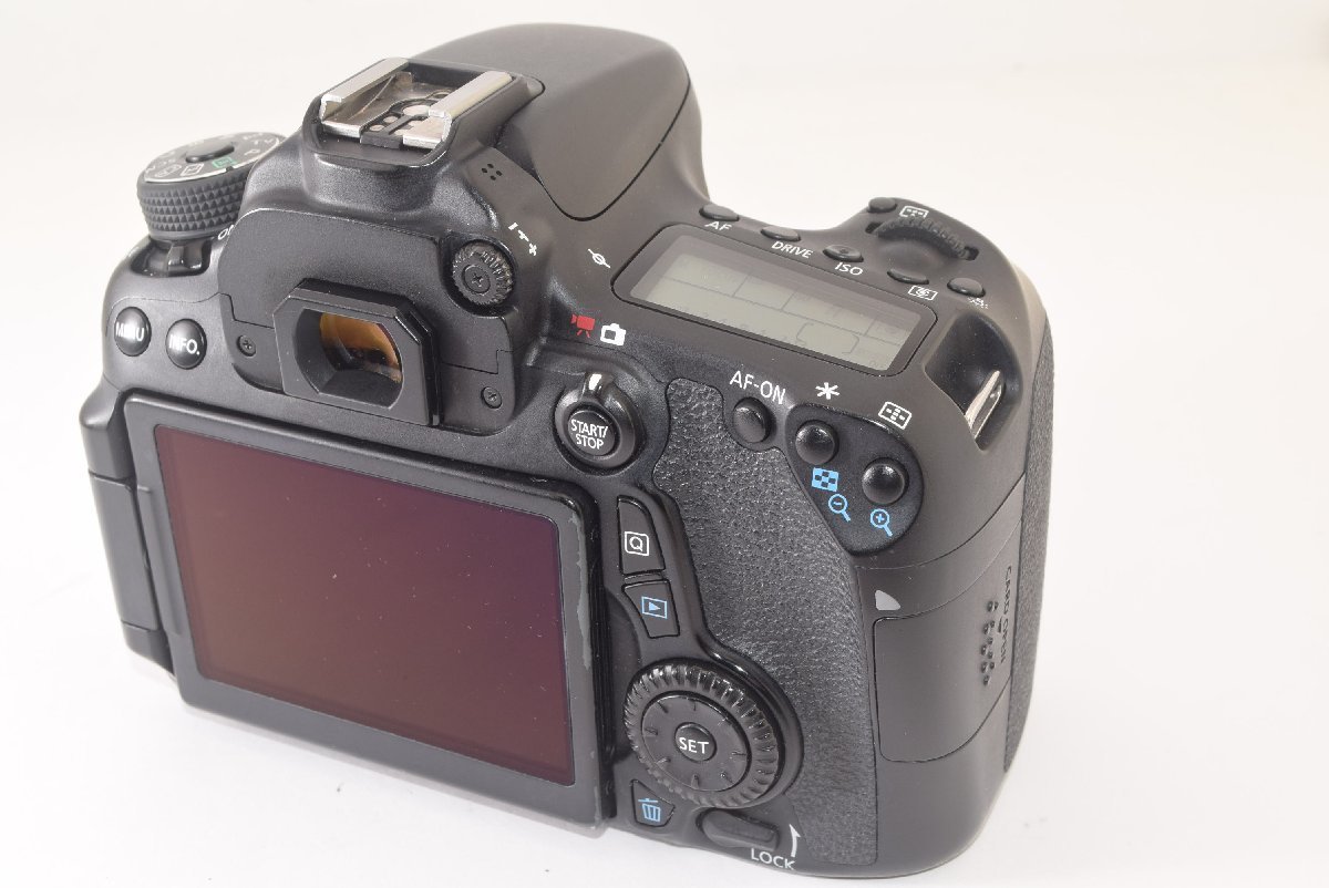 ★美品★ Canon キャノン EOS 70D ボディ デジタル一眼レフカメラ 2402003の画像9