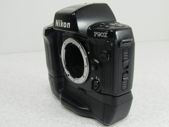 ■■Nikon ニコン 一眼レフカメラ F90X （ボディー）+電池ホルダー（MB-10） ■■_画像2