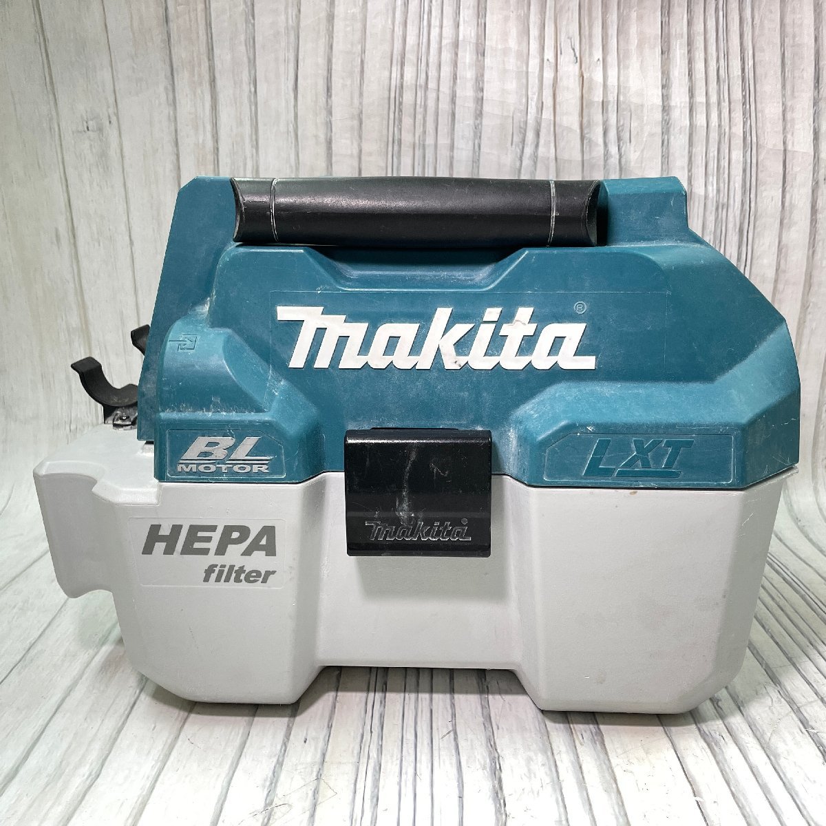 m002 ura(160) makita マキタ 充電式 集じん機 VC750D 乾湿両用型 バッテリー BL1860B 付 動作品 工具_画像4