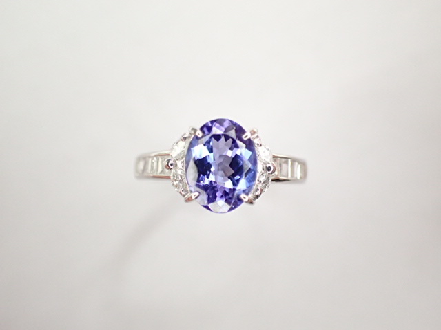 美品 Pt900 タンザナイト1.62ct ダイヤ計0.30ct デザイン リング 指輪_画像2