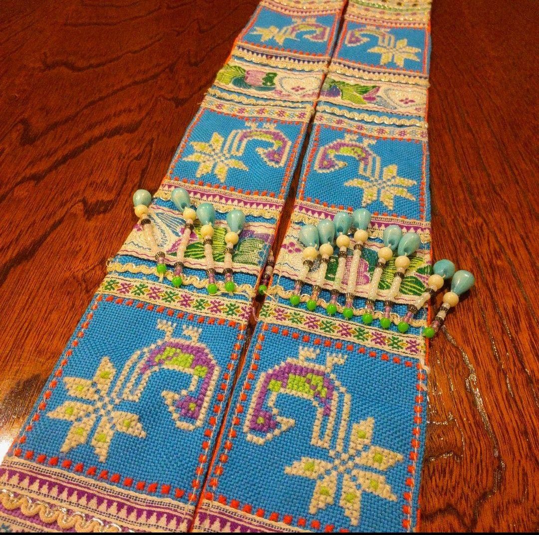 少数民族　モン族　刺繍古布　２本セット　人気の鳥柄 ビーズフリンジ　アジアン　エスニック　ハギレ　リメイク　アンティーク　手刺繍