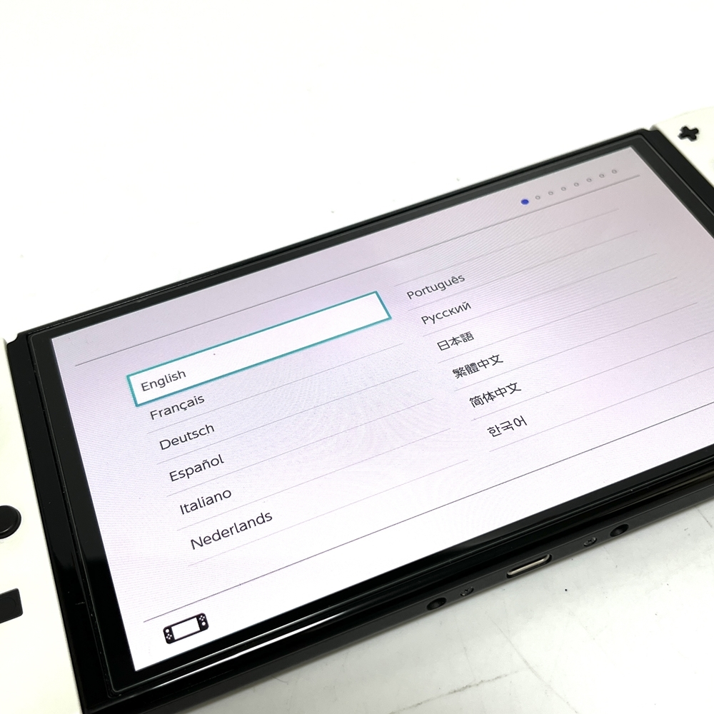 任天堂【Nintendo】HEG-001 Switch 有機ELモデル ホワイト どうぶつのもり 64GB_画像2