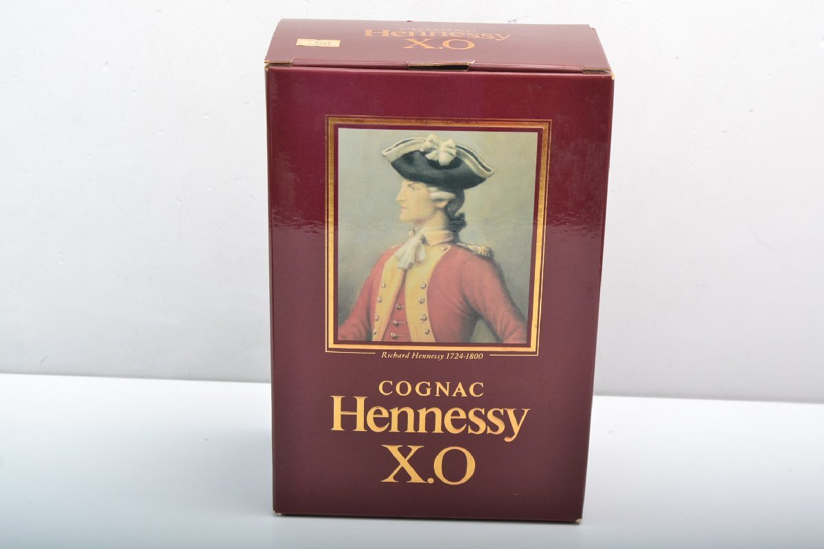 A547Z86R【未開栓】 Hennessy X.O. COGNAC 1L 40% ゴールドキャップ ブランデー 箱付き 古酒 アルコール コレクション 現状保管品_画像10